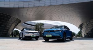 纯电无驾控？e:NP2极湃2操控不输油车